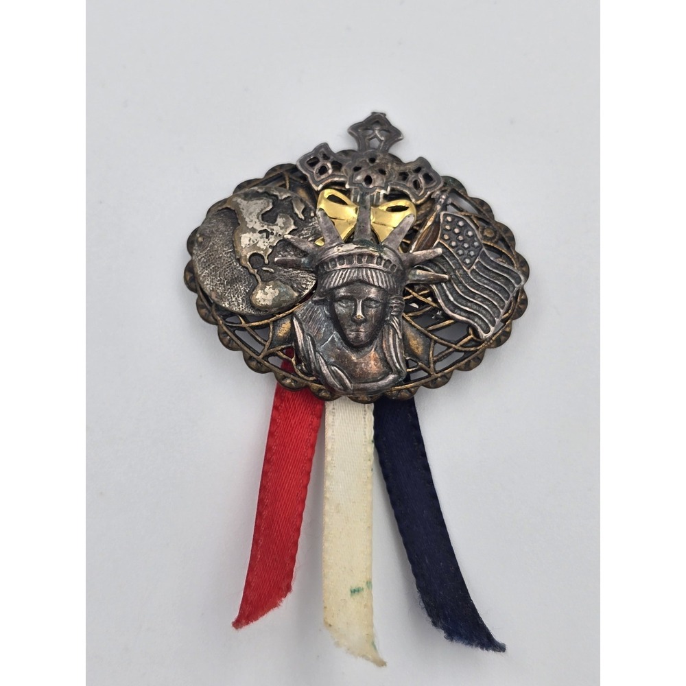 Vintage Patriotic Statue of Liberty US Flag Globe Brooch Pin Red White Blue